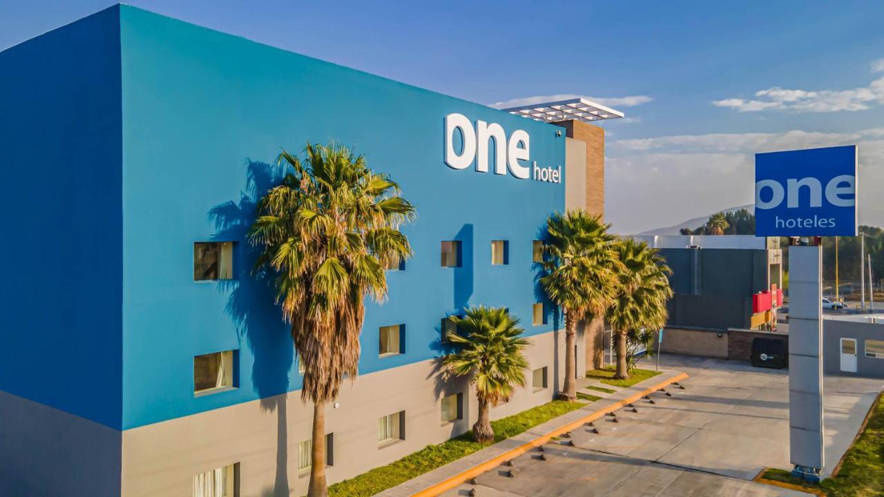 One Saltillo Aeropuerto Ngoại thất bức ảnh